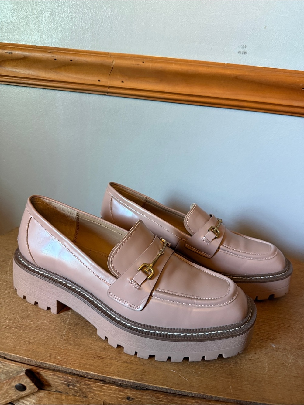 Sam Edelman Laurs Lug Sole leather Loafers sugar size 9